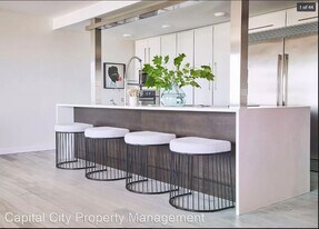 Building Photo - 700 Grand Ave