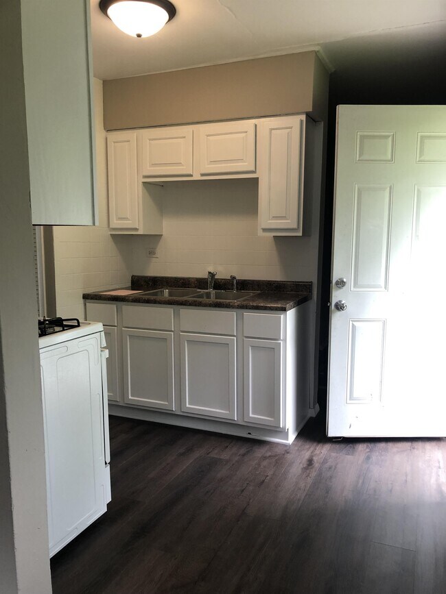 Building Photo - 3113 Gabriel Ave