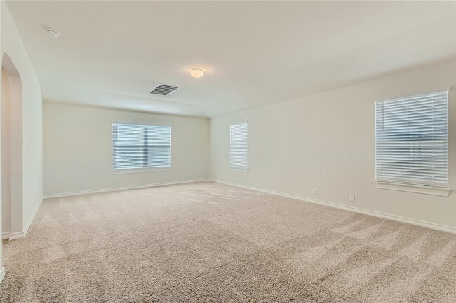 Building Photo - Awesome Amenities!