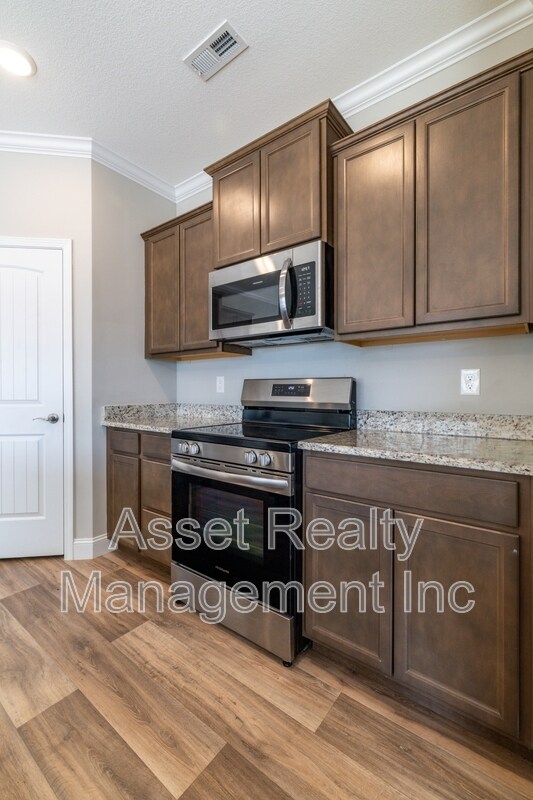 Building Photo - 7703 Honey Oaks Rd