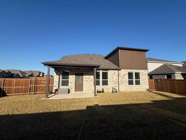 Building Photo - 713 Agarita Way