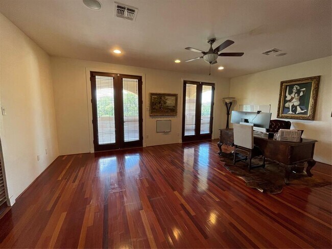 Building Photo - 15214 Lariat Trail