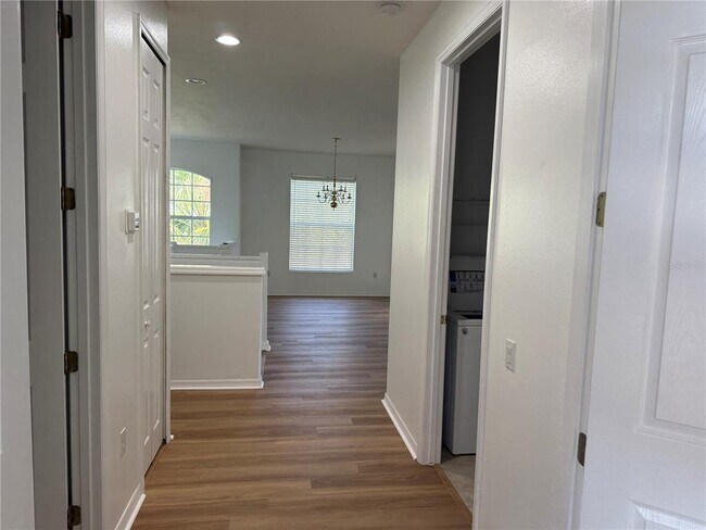 Building Photo - 6952 Prosperity Cir