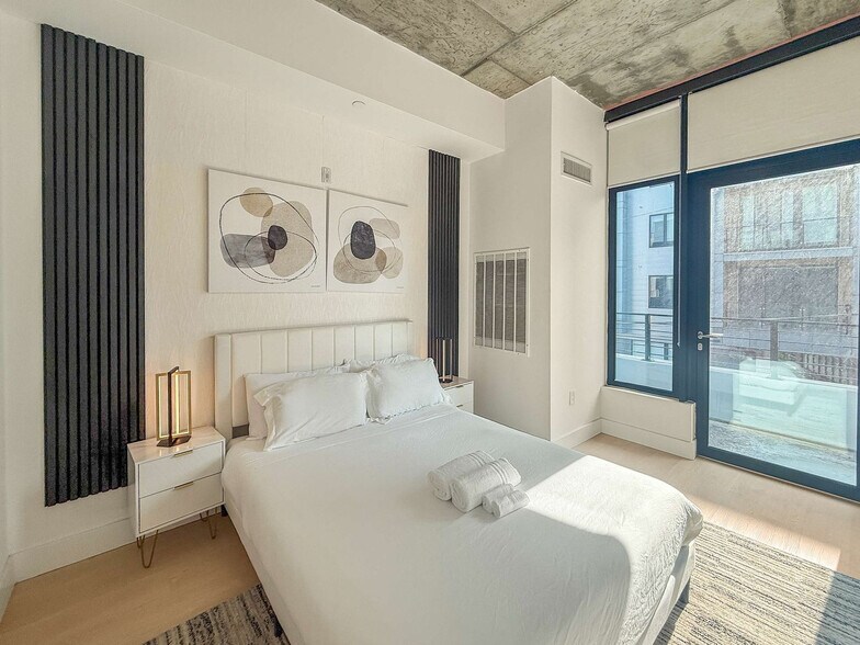 Building Photo - 1247 N 2nd St