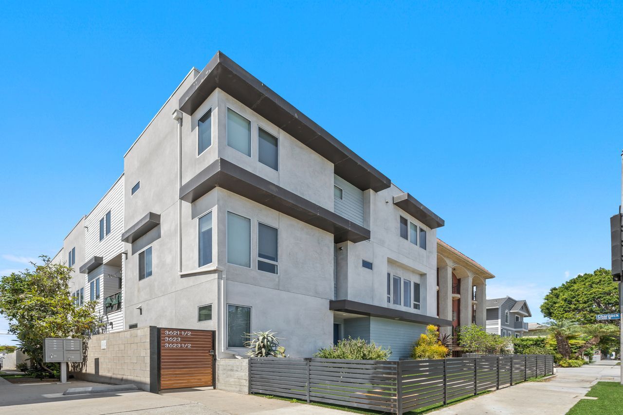 Building Photo - 3623 1/2 S Centinela Ave