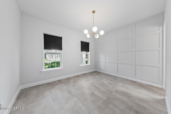 Building Photo - 264 Pine Haven Dr