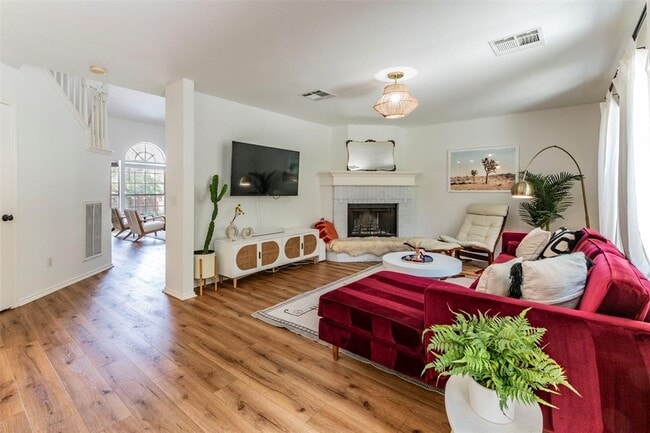 Building Photo - 8112 Siringo Pass