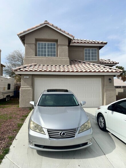 Building Photo - 3921 Blairmoor St