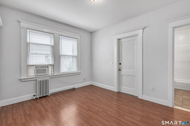 Building Photo - 64 Brownell St