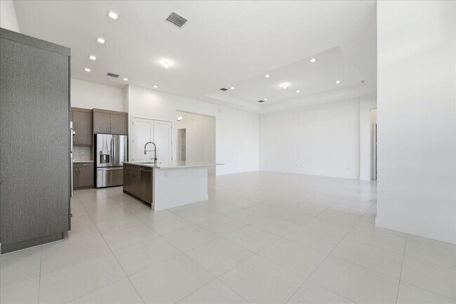 Building Photo - 9971 Migration Pt