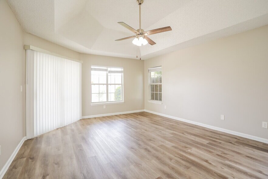 Building Photo - 3948 Heavenside Ct