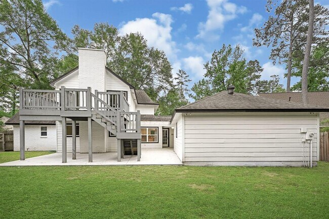 Building Photo - 725 Talmalge Hall Dr