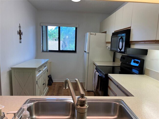 Building Photo - 5555 Ashton Way