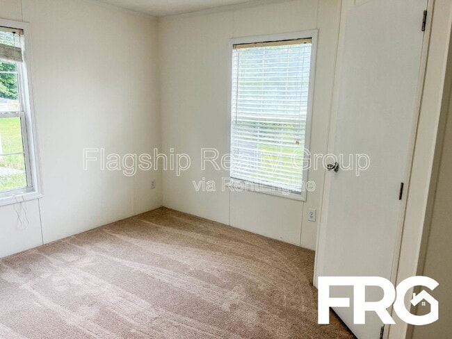 Building Photo - 5961 Berkley Dr