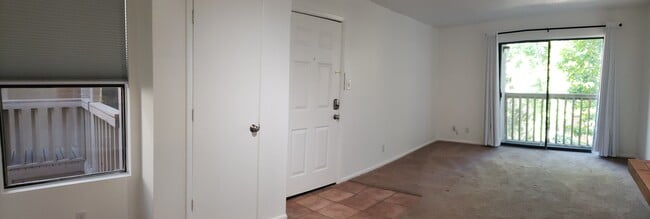 Building Photo - 941 Calle Mejia