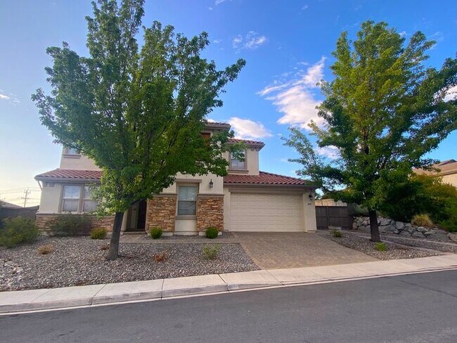 Primary Photo - Top of the Hill - Gorgeous 5 Bedroom 3 Bat...