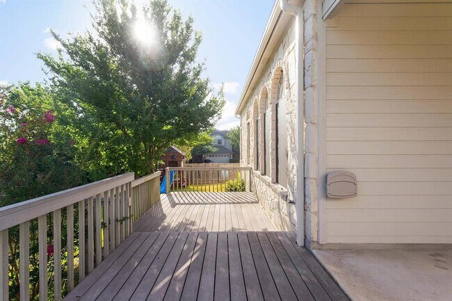 Building Photo - 14616 Banbridge Trail