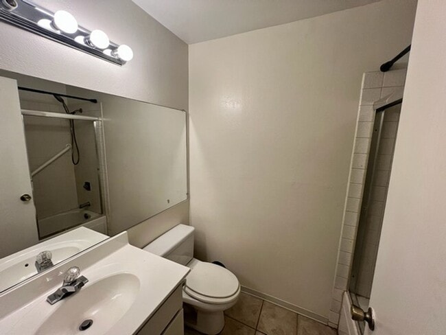 Building Photo - Updated Two Bedroom Sparks Condo in Gated Community