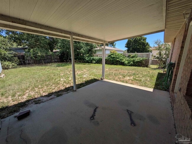 Building Photo - 3359 Green Briar Cir