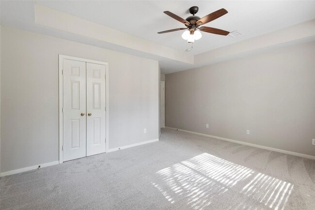 Building Photo - 35 N York Gate Ct