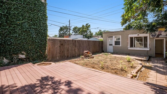 Building Photo - Unique 2 Bed, 1 Bath Home in the Lincoln P...
