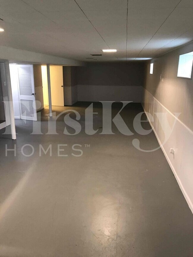 Building Photo - 1407 Evers Ave