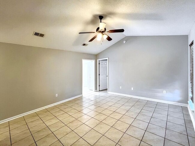 Building Photo - 1821 Central Trails Dr