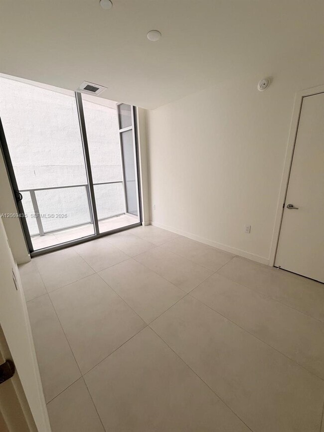 Building Photo - 1400 Biscayne Blvd
