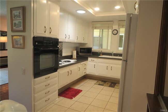 Building Photo - 119 Via Estrada