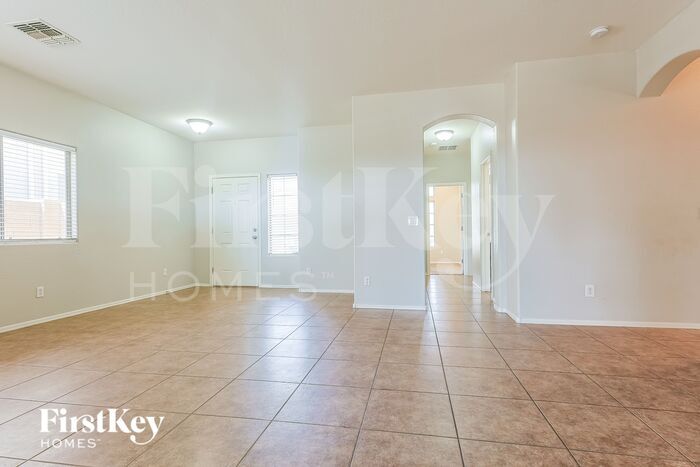 Building Photo - 33827 N Slate Creek Dr