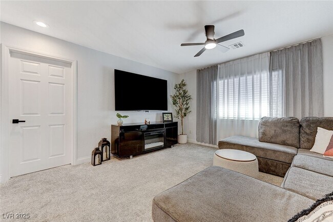 Building Photo - 937 Ambrosia Dr