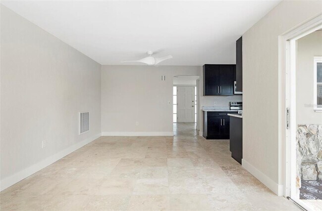 Building Photo - 6454 2nd Palm Point