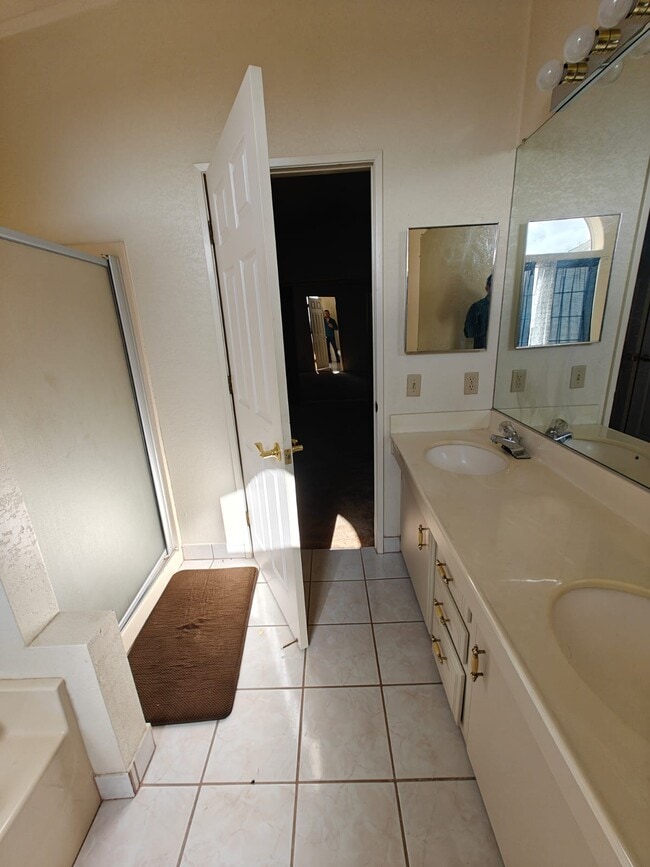 Building Photo - 56575 Dickson Way