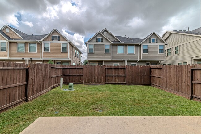 Building Photo - 5543 Purple Meadow Ln
