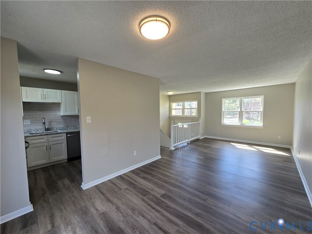 Building Photo - 10200 Stroud Ln