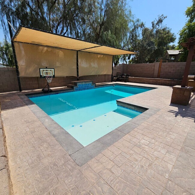 Building Photo - Custom Pool Home for Rent