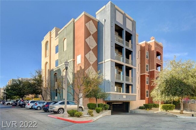 Building Photo - Luxury Guard-Gated Condo Near Las Vegas Blvd with Resort-Style Amenities!