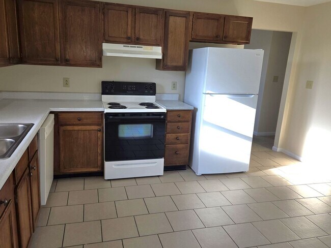 Building Photo - Belleau Woods Ranch Home  251222