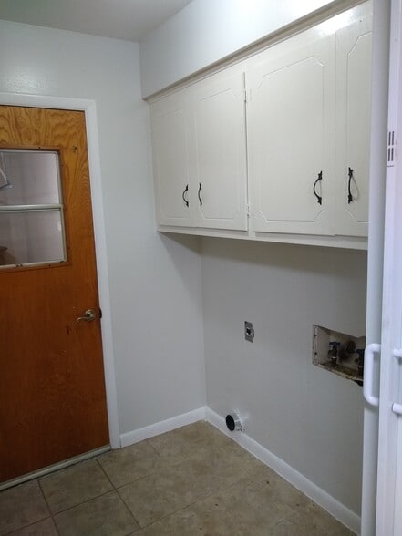 Building Photo - 2632 Meandering Way