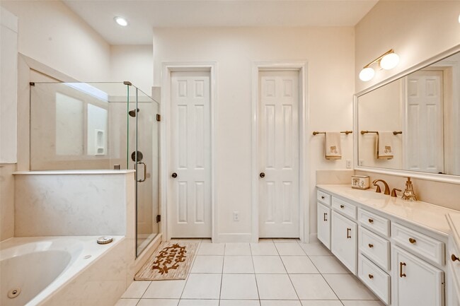Building Photo - 13719 Ashley Run