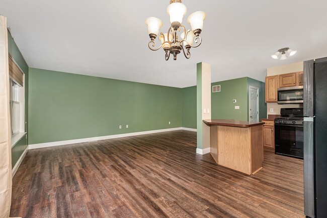 Building Photo - 129 Buckley Dr