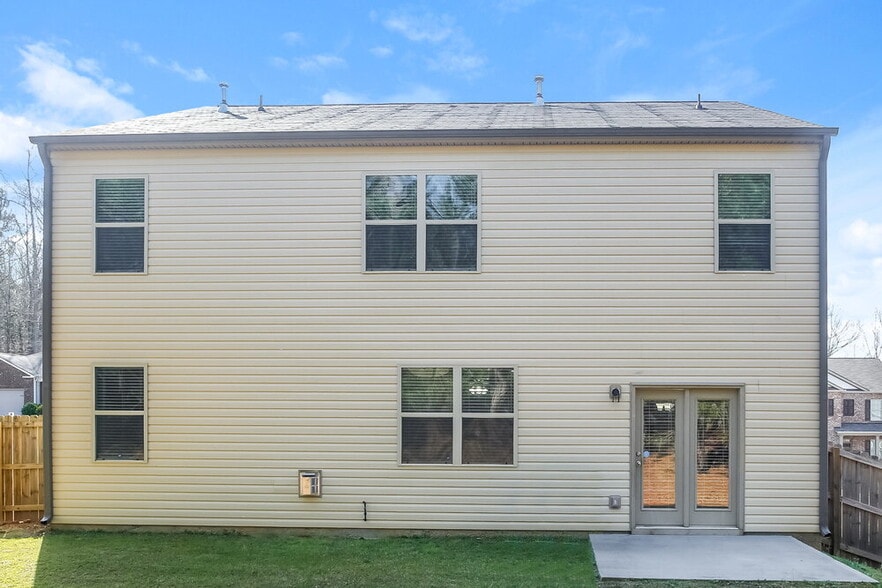 Building Photo - 213 Hollyhock Ln