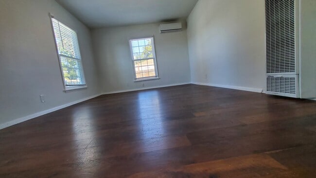 Building Photo - 6548 Aldea Ave