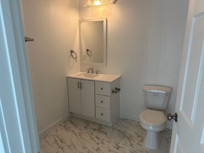 Building Photo - Now Leasing Modern Heights Apartments