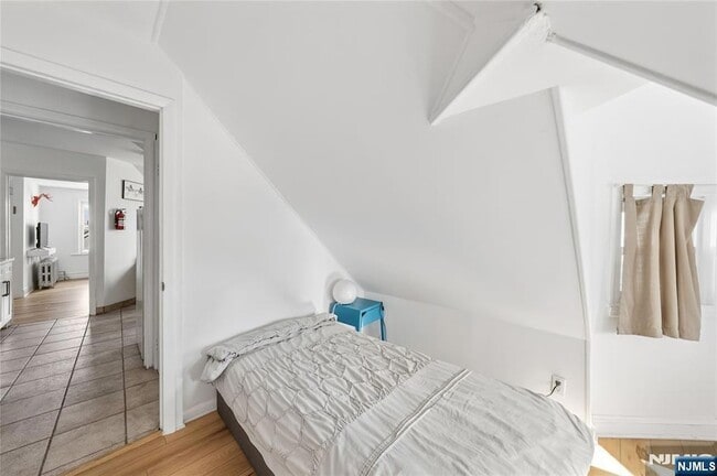 Building Photo - 124 73rd St