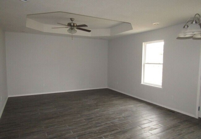 Building Photo - Duplex in Ozark!!