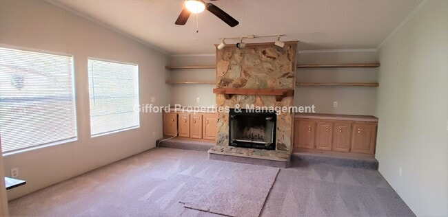 Building Photo - 3BR/2BA Home Conveniently Located By NAS JAX