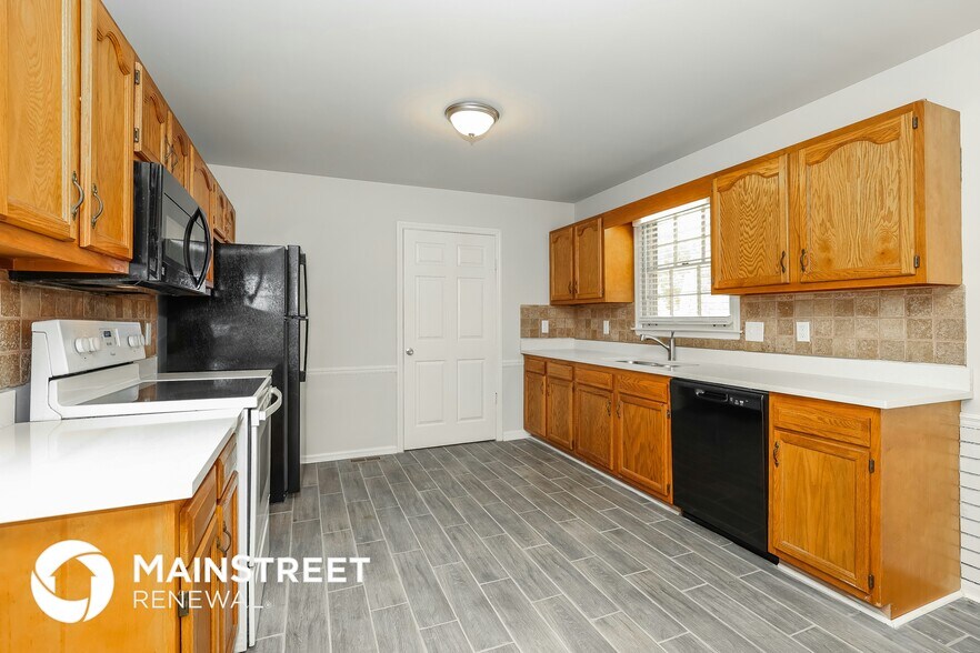 Building Photo - 132 Lynnford Dr