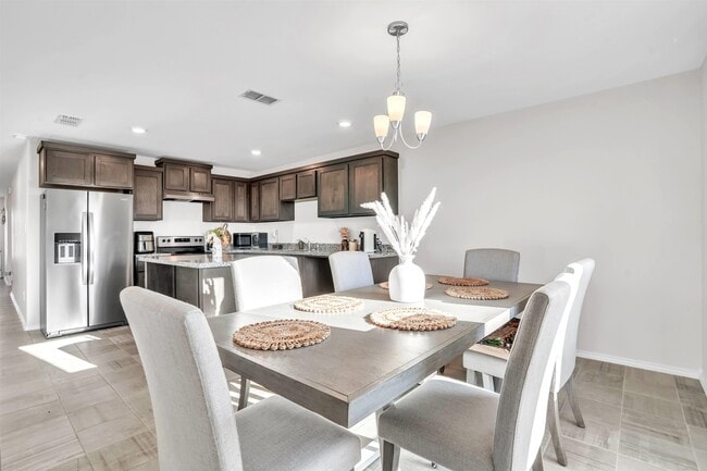 Building Photo - 5112 Anacahuita Dr