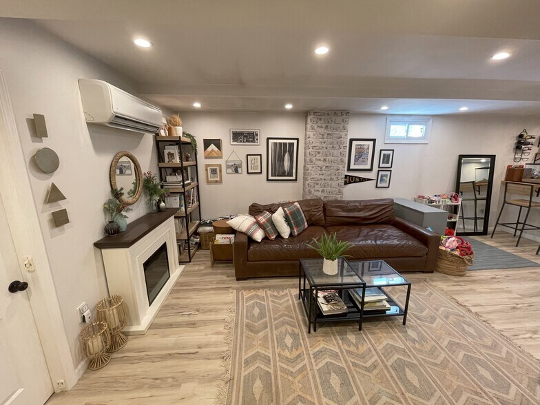 Living Room - 6 Scotch Pine Ln